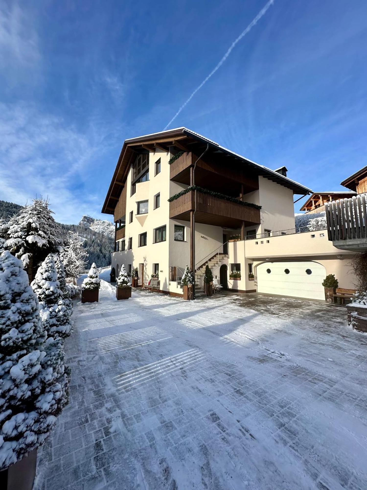 Apartment Ciasa Laoi San Cassiano  Exterior photo